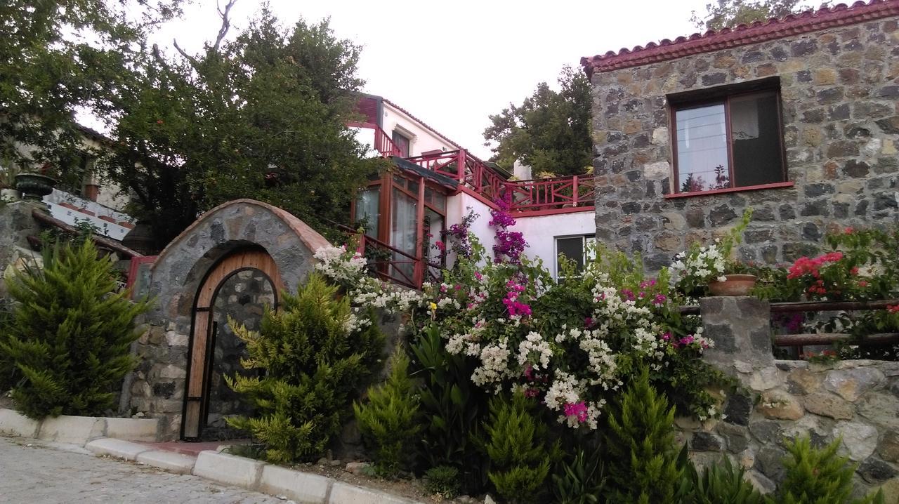 Karaburun Bahce Bed & Breakfast ภายนอก รูปภาพ